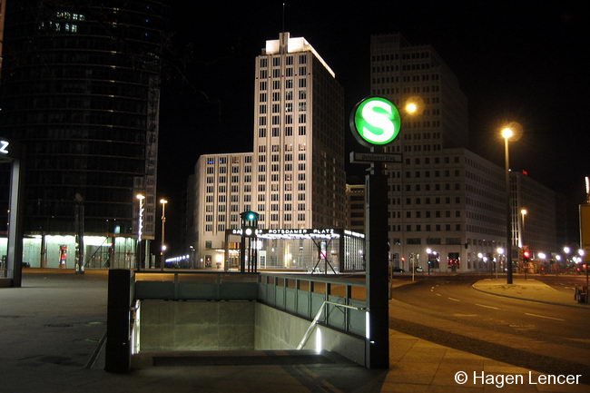 Bild: Potsdamer Platz bei Nacht