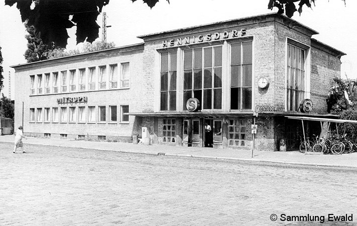 Bild: Empfangsgebäude Hennigsdorf